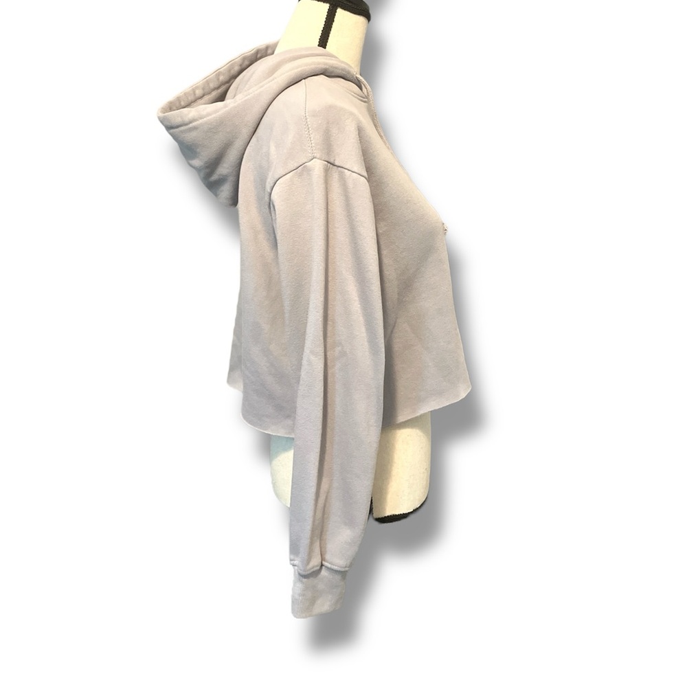 Women's Casual Light Gray Cropped Hoodie - Picture 2 of 10